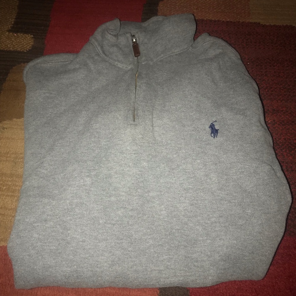 Polo pull over sweater